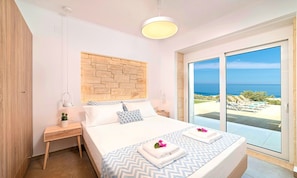 8 bedrooms, in-room safe, iron/ironing board, free WiFi