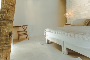 1 bedroom, in-room safe, WiFi, bed sheets