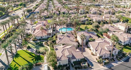 Casa La Paz Getaway – Private Spa & BBQ, Pool 2br