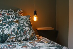 2 chambres, fer et planche Ă repasser, Wi-Fi, draps fournis