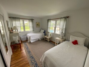 4 bedrooms, WiFi, bed sheets