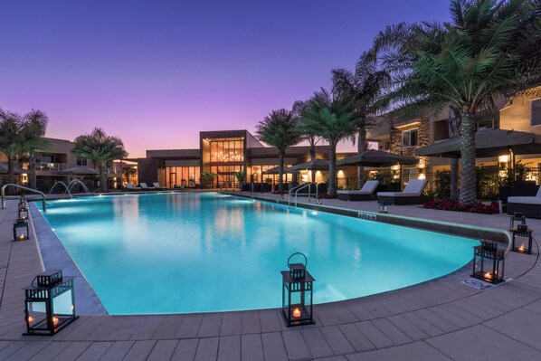 Outdoor pool, a heated pool - 3 B/R Townhome at Magic Village Yards Near Disney , with Free Wi-Fi & Parking (Kissimmee)