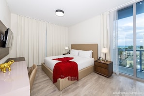 Room - Enjoy the Sunsets 1BR APT / with direct ocean view (Hollywood)