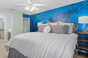 4 bedrooms, desk, iron/ironing board, free WiFi