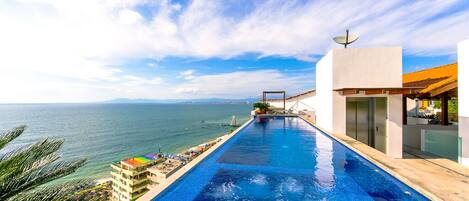 Außenpool, Infinity-Pool