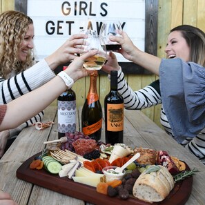 تناول الطعام بالخارج