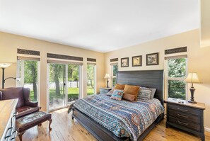 4 Schlafzimmer, Bügeleisen/Bügelbrett, kostenloses WLAN, Bettwäsche