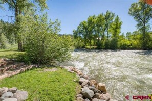 Property grounds - Riverfront Home minutes from Downtown & Wolf Creek Ski Area (Pagosa Springs)