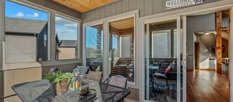 Peaceful and serene Branson Canyon neighborhood!