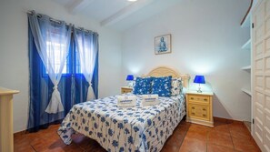 2 Schlafzimmer, Bügeleisen/Bügelbrett, Reisekinderbett, WLAN