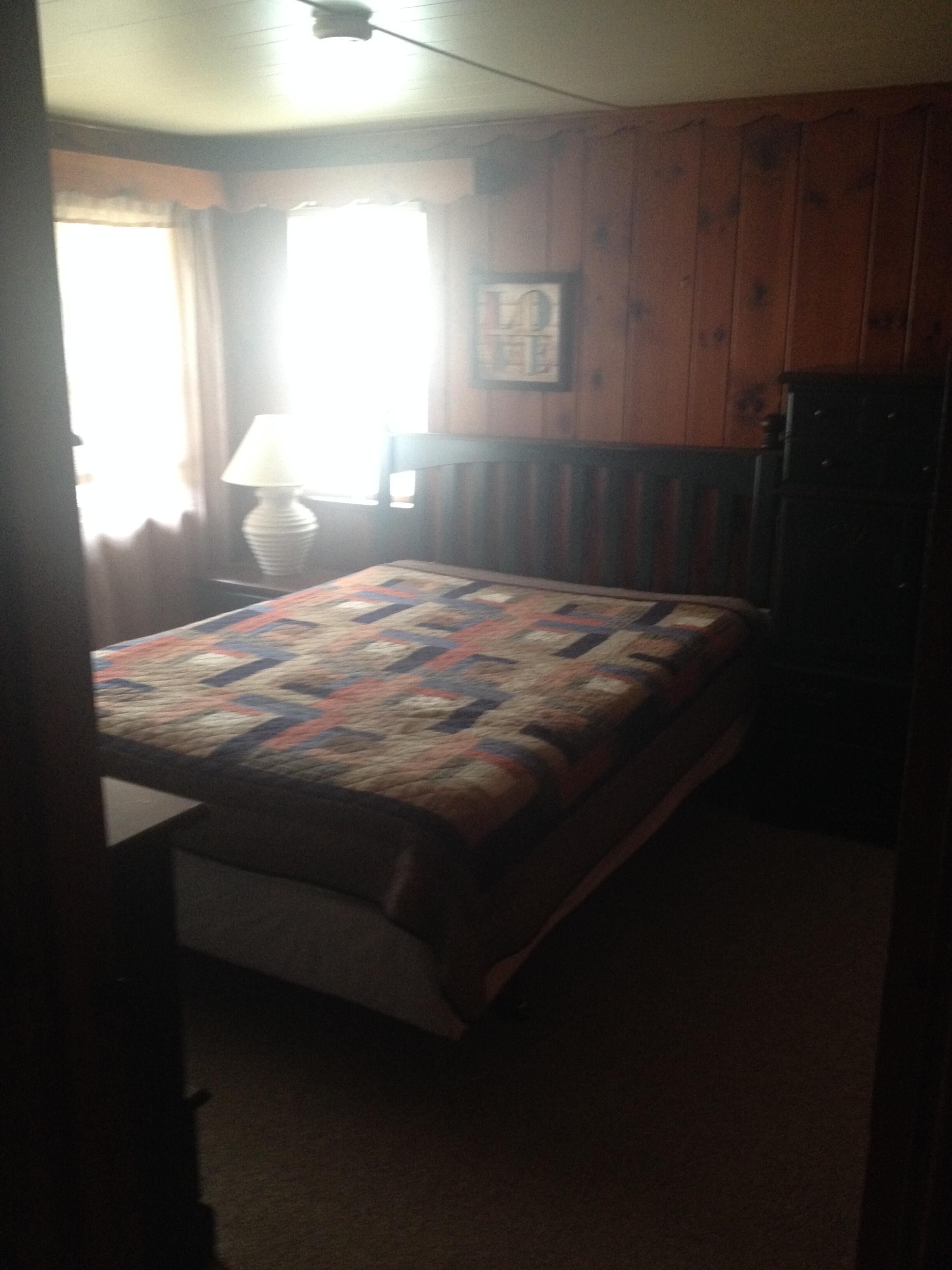 Chain of Lakes House-3 Bedroom Pontoon Boat Available 