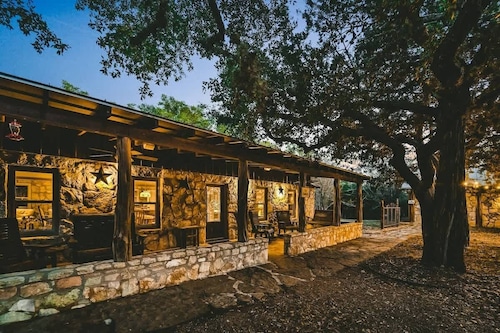 Camp Blanco | 18-Acre Ranch + Game Barn