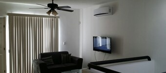 MONTERREY AEROPUERTO 1 A 12 PERSONAS