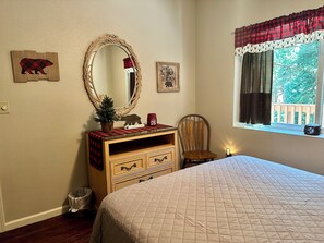 5 habitaciones, escritorio, tabla de planchar con plancha y wifi gratis
