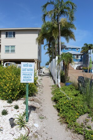 Exterior - Intracoastal Side Condos by Plumlee Vacation Rentals (Indian Shores)
