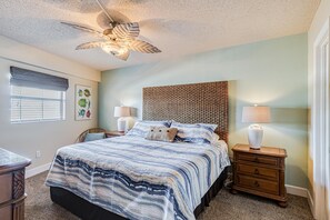 1 bedroom, individually decorated, individually furnished - Chateaux by Plumlee Vacations Rentals (Indian Shores)