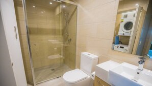 Unclassified image, 5 of 6, button - Stylish and generous 2 Bedroom apartment Windsor (Windsor)
