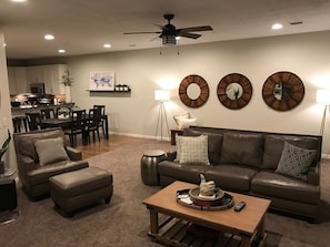 Flat-screen TV, fireplace