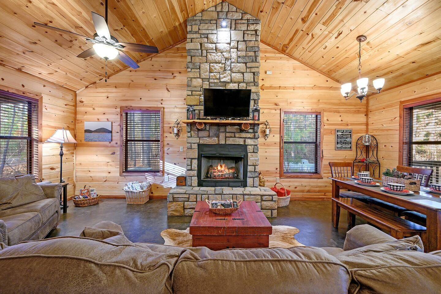 Piney Bear Family Cabin