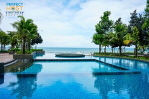 Pool - Timur Bay Beachfront by Perfect Host Greenview (Kuantan)