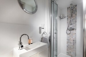 Hair dryer, towels