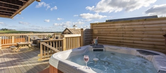 Lodge 40, Retallack Resort & Spa -  a lodge that sleeps 8 guests  in 4 bedrooms