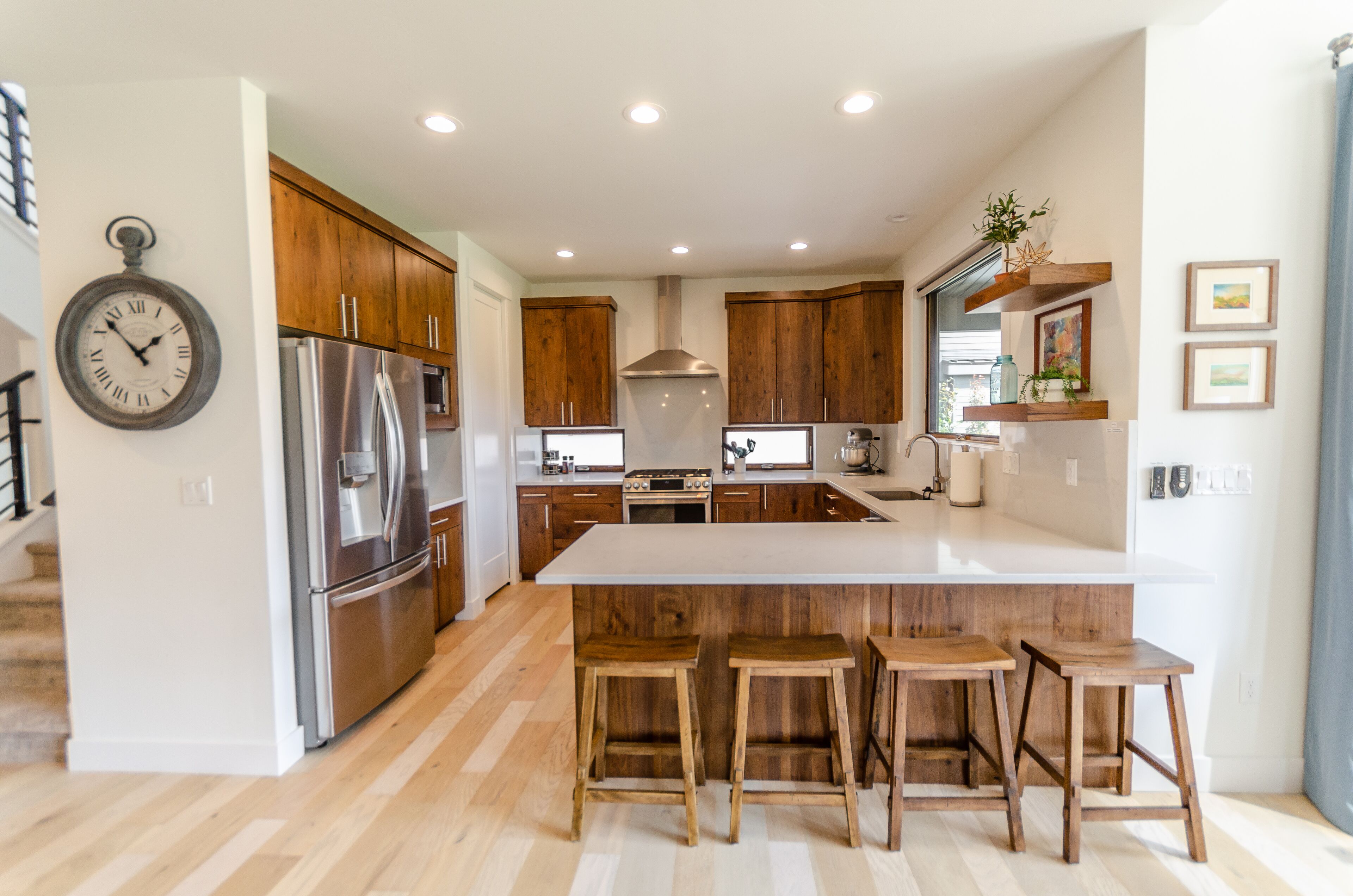 Stunning  vacation home on Pineview Reservoir near 3 ski resorts