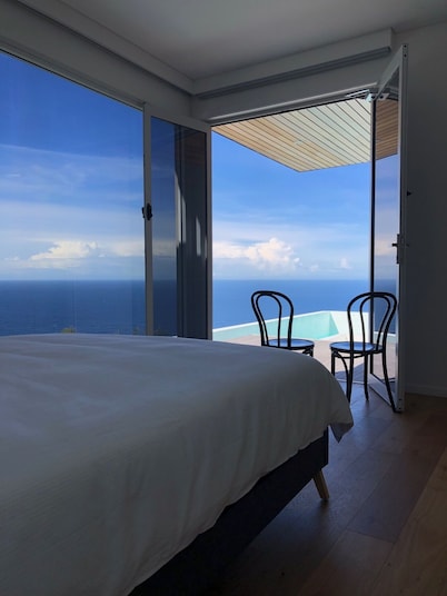 All The Views - Ocean & Bush with Heated Infinity Lap and Play Pool