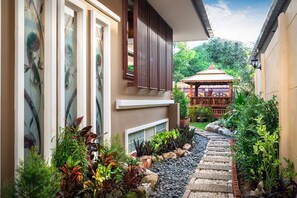 Terrace/patio - Anyaburi Private Pool Villa (Chalong)