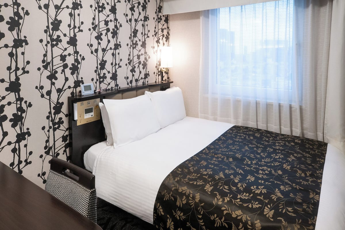 Standard Room, Non Smoking (For 2 People) | Down comforters, desk, blackout drapes, iron/ironing board