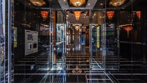Pintu masuk properti