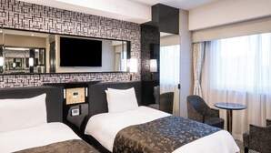Kamar Twin Deluks, Bebas Asap Rokok | Selimut bulu angsa, meja kerja, dan tirai kedap cahaya