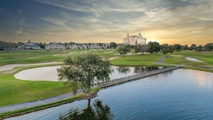 Golf - Beautiful Condo with Golf Course Views, Near Attractions (Kissimmee)