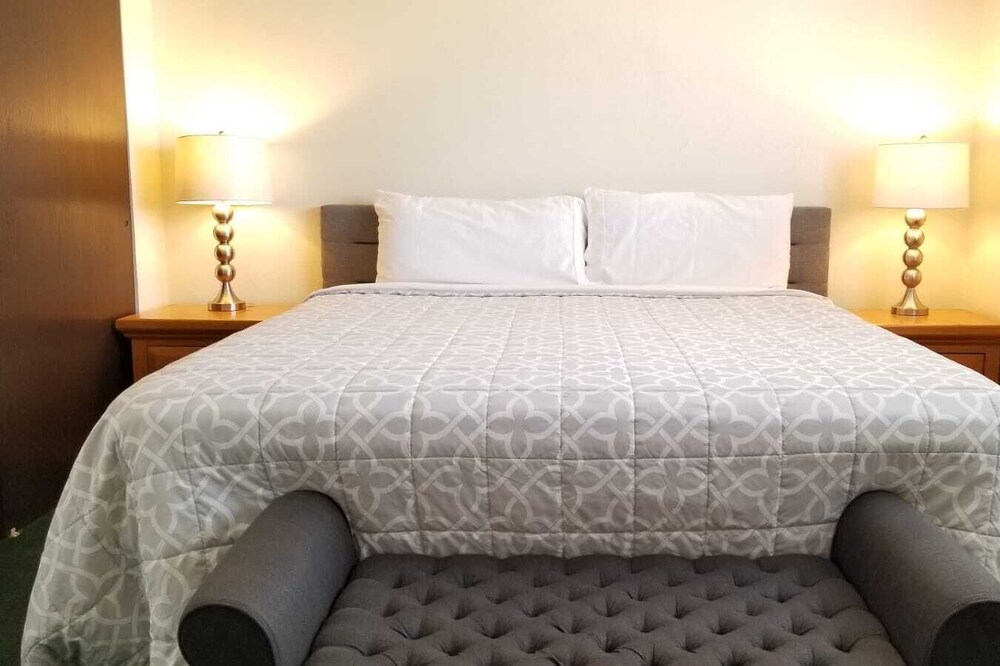 2 Story Condo with Central air