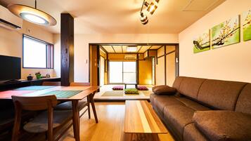 Family Apartment, 2 Bedrooms, Non Smoking (9 People) | Interior