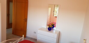 2 bedrooms, bed sheets - Appartamenti Rivabella Gallipoli (Gallipoli)