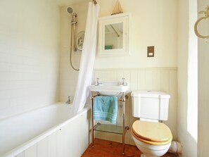 Cottage | Bathroom | Shower