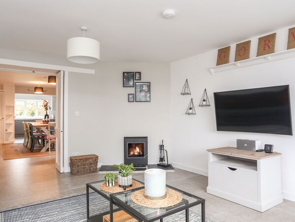 Cottage | Living area - Gorwel (Moelfre)
