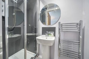 Ferienhaus | Badezimmer | Dusche