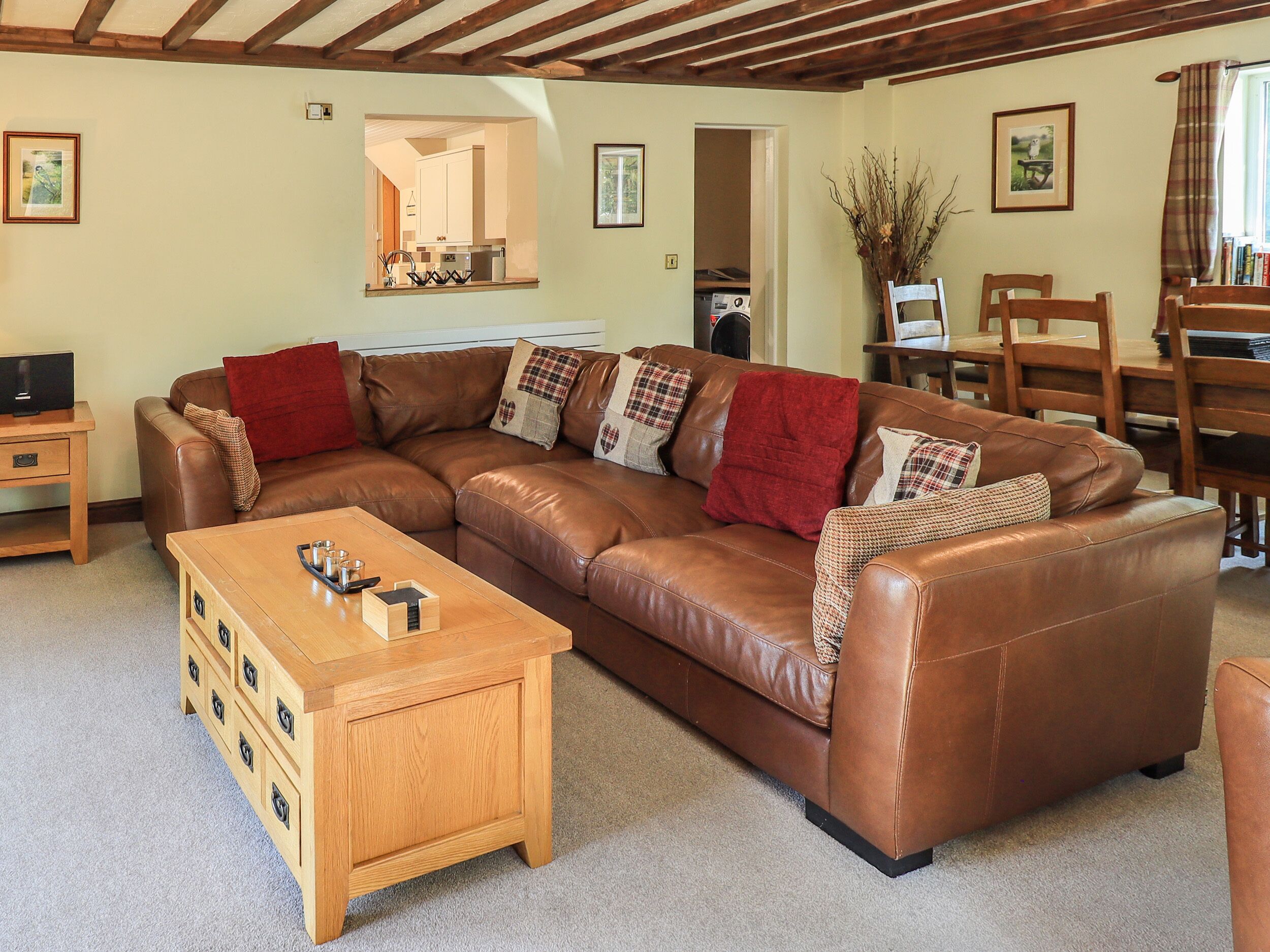 Cottage | Living area