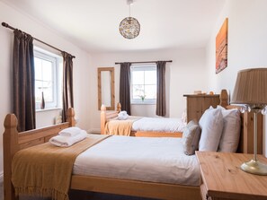 2 bedrooms, individually decorated, individually furnished, free WiFi - Karrek (Tintagel)