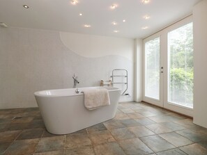 Ferienhaus | Badezimmer | Dusche, Haartrockner