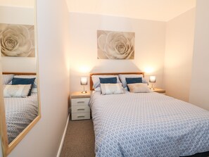 Cottage | 4 bedrooms, individually decorated, individually furnished, free WiFi - Lincoln House (Lincoln)