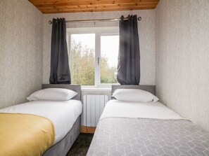 Cottage | 3 bedrooms, individually decorated, individually furnished, free WiFi - Lodge One (Truro)