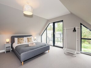 Cottage | 3 bedrooms, individually decorated, individually furnished, free WiFi - Golden Eagle Lodge (Kingussie)