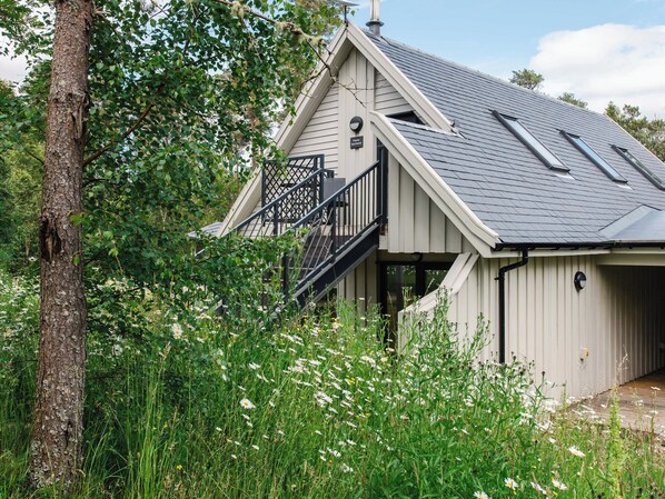 Cottage | Exterior - Osprey Apartment (Kingussie)