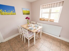 村舍 | 私人厨房 | 冰箱、洗碗机、电热水壶、烤面包机