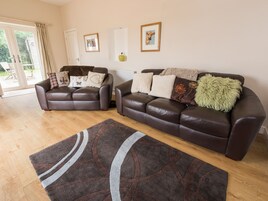 村舍 | 客厅 | DVD 播放器