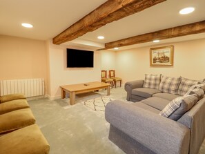 Cottage | Living area
