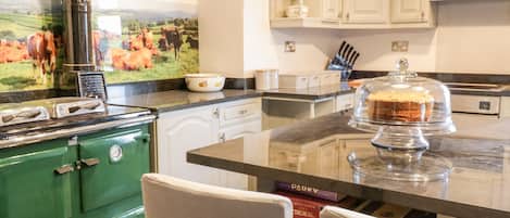 Cottage | Interior